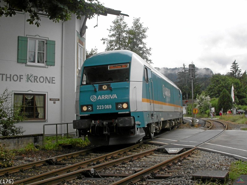 Bahn 176.jpg - Derzeit betreibt die Vogtlandbahn den Arriva-Länderbahn-Express oder kurz ALEX, hier der alex Süd.